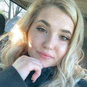 Meet your Posher, Paige